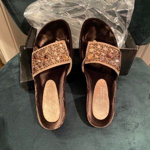 Donald Pliner Velvet Foot Sandal